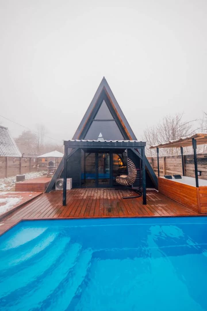 Sapanca Şükriye'de Doğa İle İç İçe, Isıtmalı Havuzlu, Modern Bungalov görsel 2