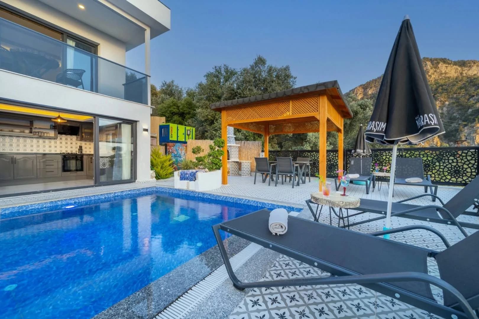 Fethiye Karaağaç'ta Deniz Manzaralı, Özel Havuzlu, Jakuzili Villa görsel 2