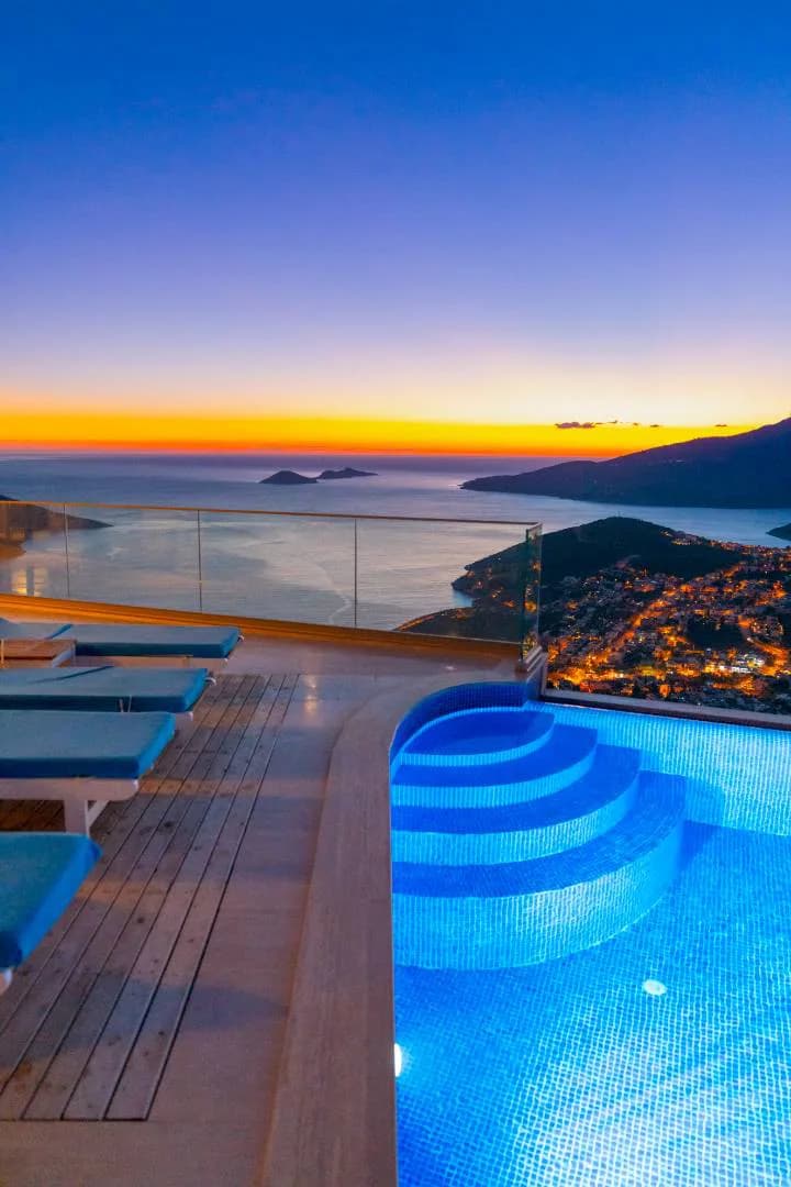 Kalkan Kördere'de Enfes Deniz Manzaralı, Özel Havuzlu, Jakuzili Villa görsel 2