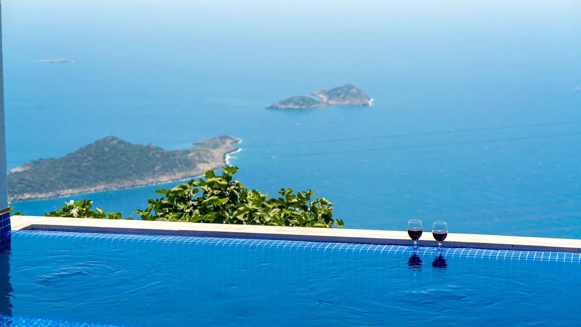 Kaş Bezirgan'da Büyüleyici Deniz Manzaralı, Özel Havuzlu, Lüks Villa görsel 1