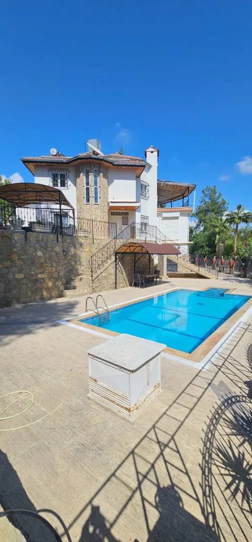 Alanya Avsallar'da Elverişli Konumda, Özel Havuzlu, Konforlu Villa görsel 1