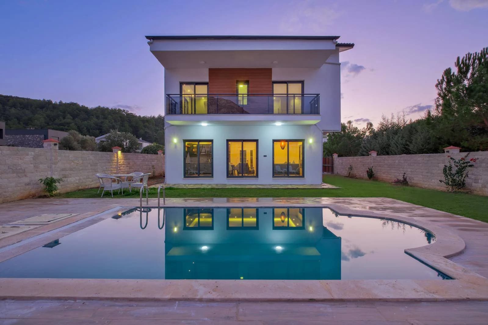 Fethiye Yeşilüzümlü'de Sakin Doğada, Özel Havuzlu, Konforlu Villa görsel 3