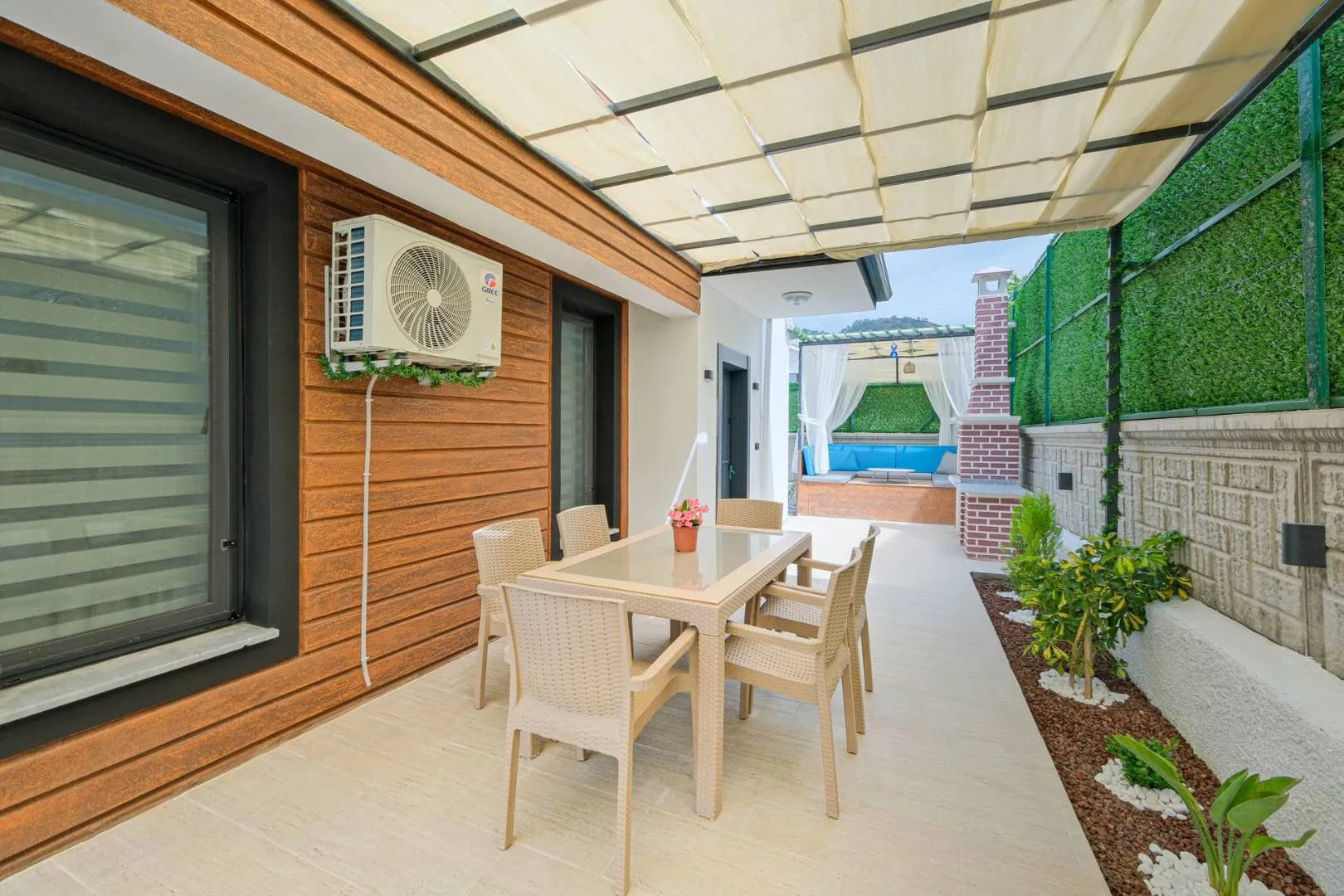 Fethiye Karagedik'te Merkezi Konumda, Özel Havuzlu, Modern Villa görsel 3