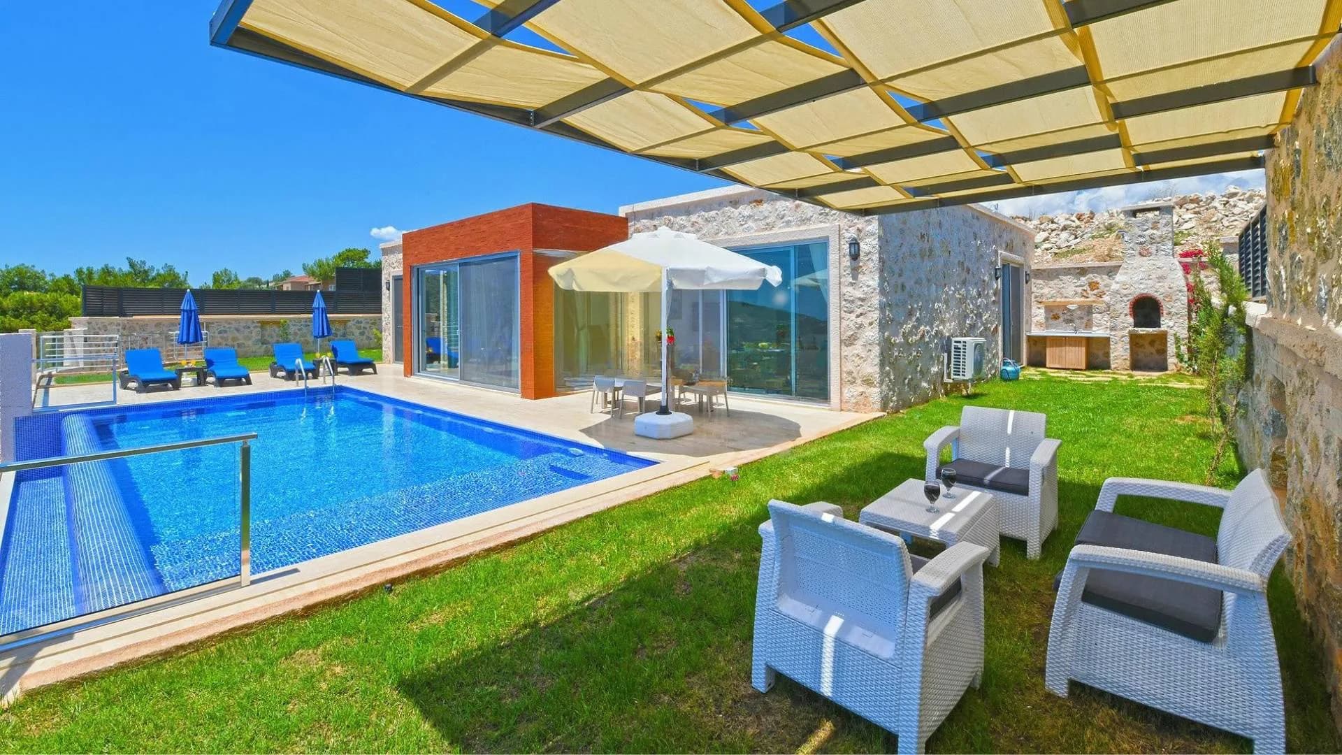 Kaş Kalkan'da Göz Alıcı Deniz Manzaralı, Özel Havuzlu, Balayı Villası görsel 1