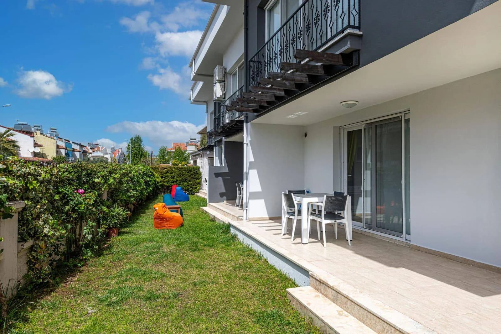 Fethiye Akarca'da Denize Yakın Konumda, Ortak Havuzlu, 2+1 Apart görsel 2
