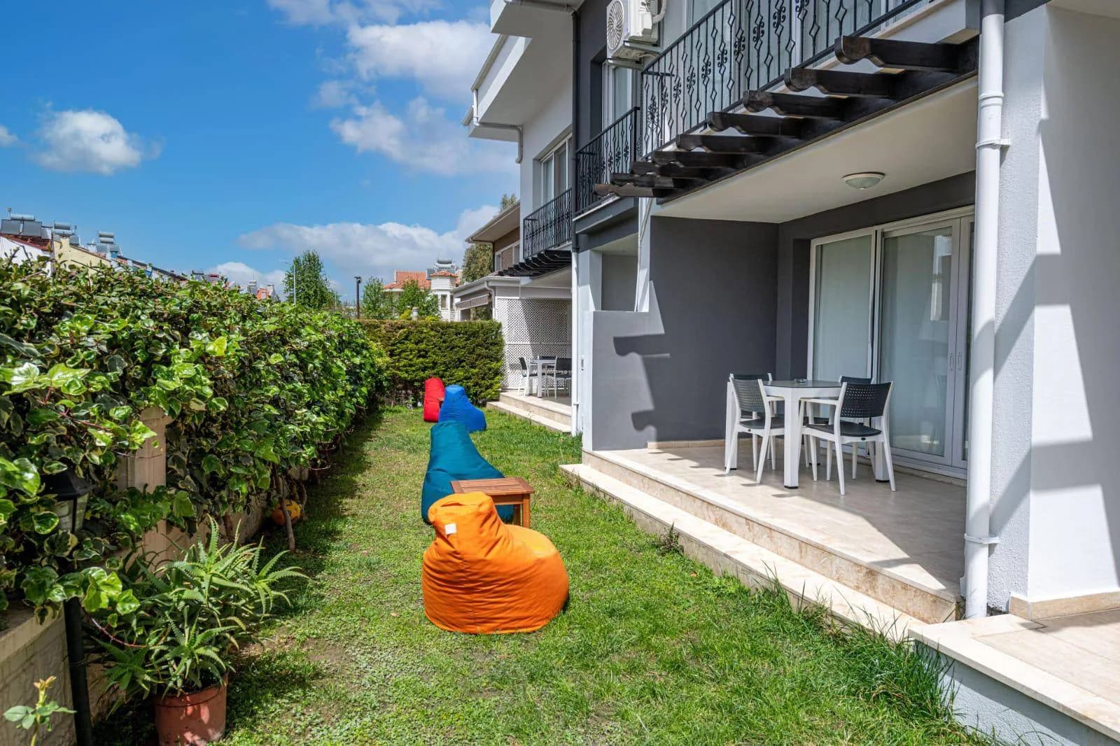 Fethiye Akarca'da Denize Yakın Konumda, Ortak Havuzlu, 2+1 Apart görsel 3