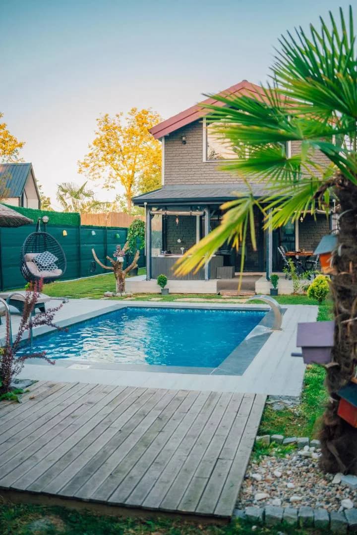 Sapanca Yanık'ta Balayı Çiftlerine Uygun, Özel Havuzlu, Kiralık Bungalov görsel 1