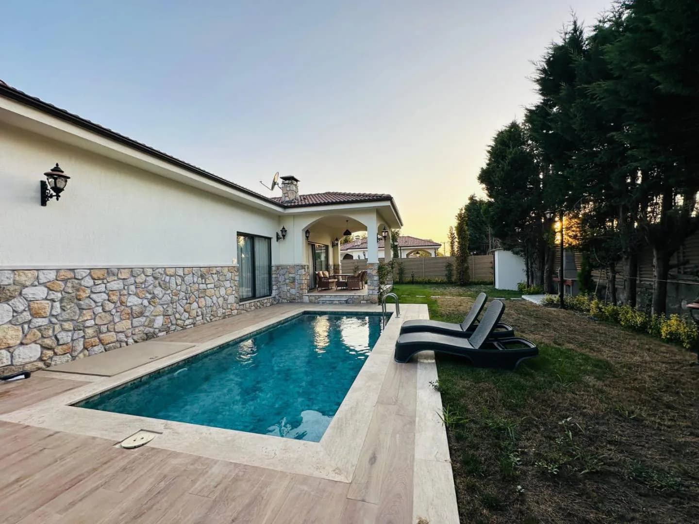 Sapanca Kırkpınar'da Doğayla Baş Başa, Isıtmalı Havuzlu, Kiralık Villa görsel 2