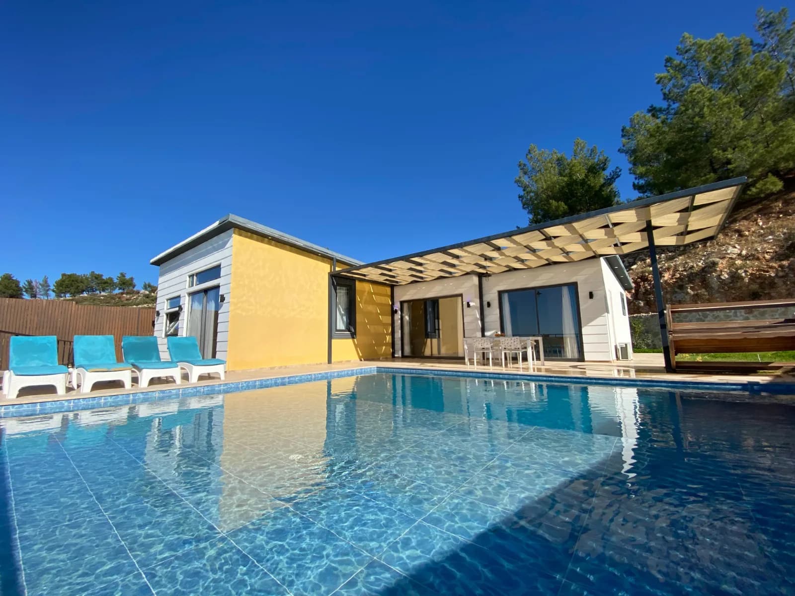 Kaş Üzümlü'de Doğanın İçinde, Özel Havuzlu, 4 Kişilik Villa görsel 1