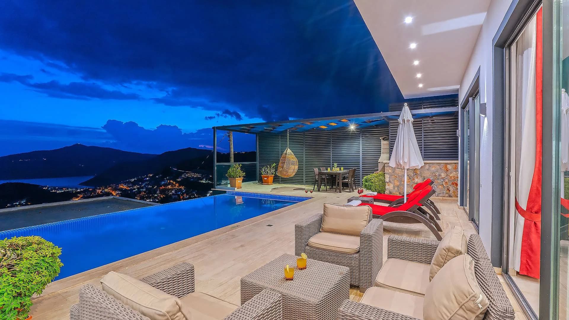 Kaş Kördere'de Doğa ve Deniz Manzaralı, Özel Havuzlu, Balayı Villası görsel 2
