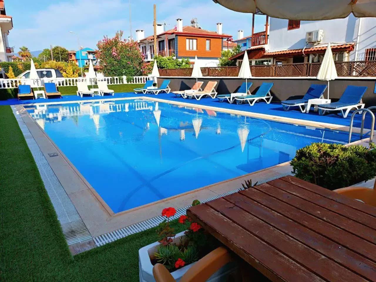 Fethiye Foça'da Denize Yürüme Mesafesinde, Ortak Havuzlu, 1+1 Apart görsel 3