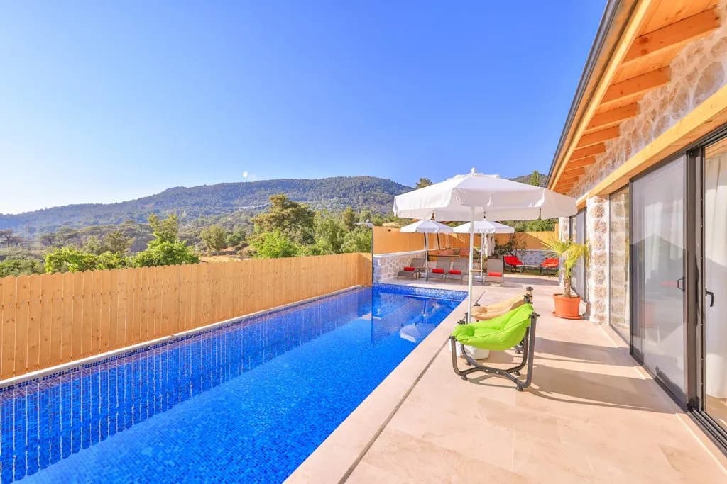 Kalkan İslamlar'da Doğa Manzaralı, Özel Havuzlu, Taş Mimarili Villa görsel 3