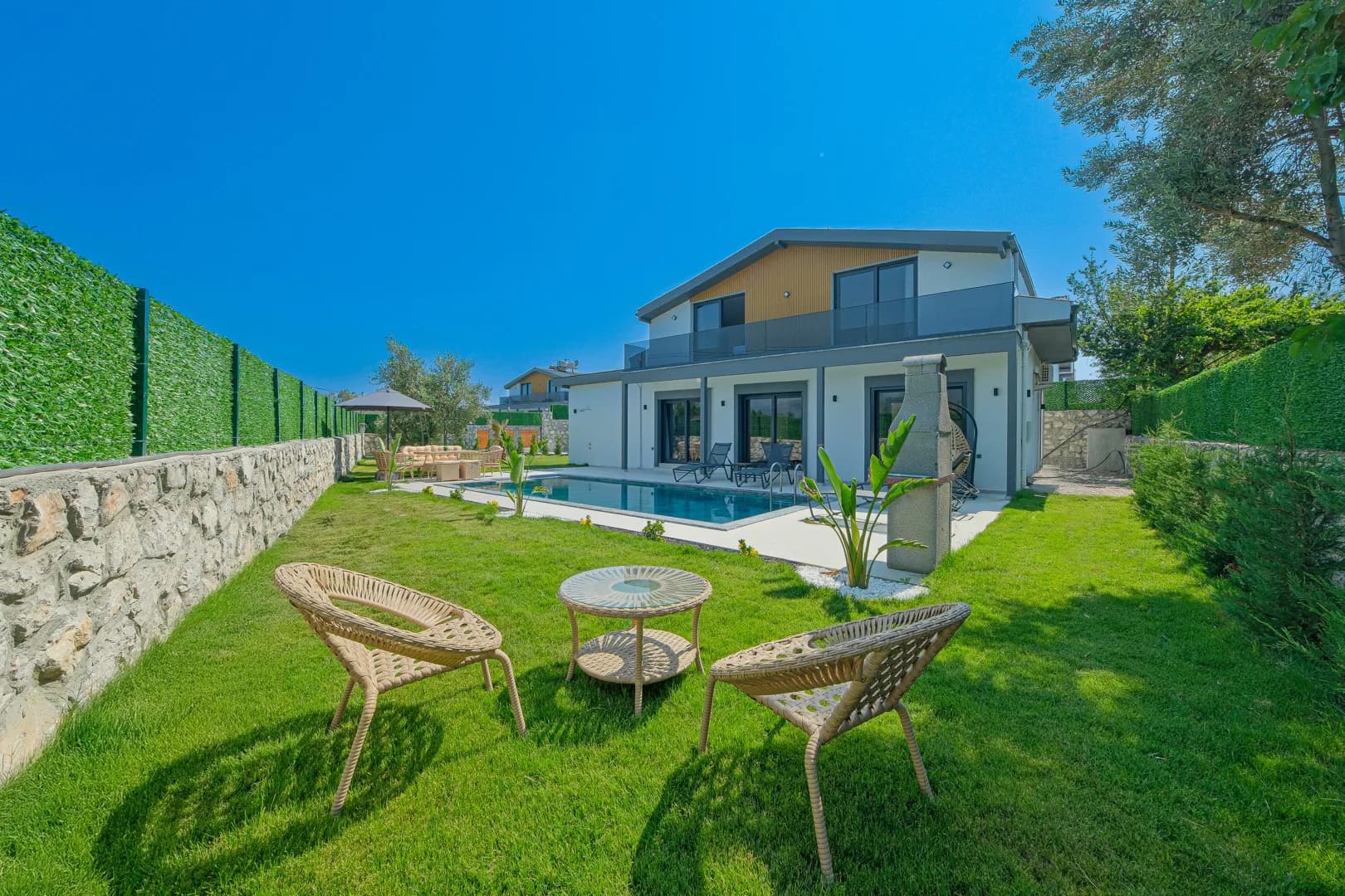 Fethiye Kargı'da Modern Tasarımlı, Özel Havuzlu, Merkezi Villa görsel 1