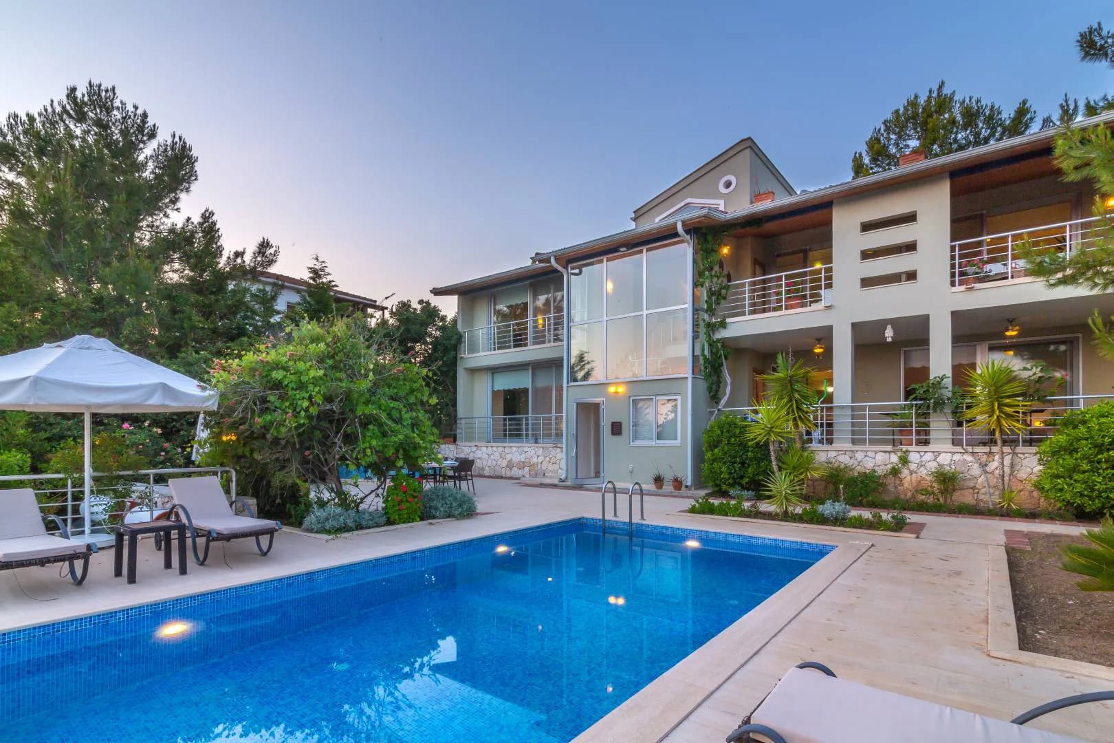Kaş İslamlar'da Geniş Ailelere Uygun, Özel Havuzlu, 3+1 Villa görsel 2