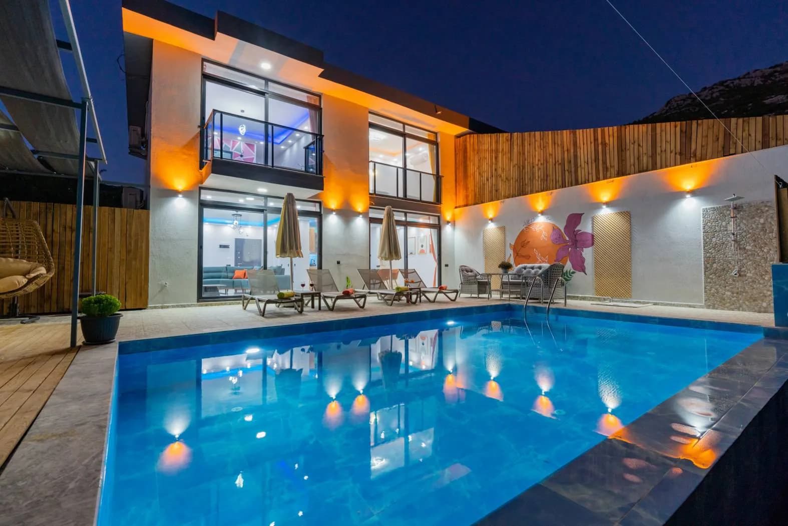 Kaş İslamlar'da Modern Tasarımlı, Özel Havuzlu, 2+1 Villa görsel 1