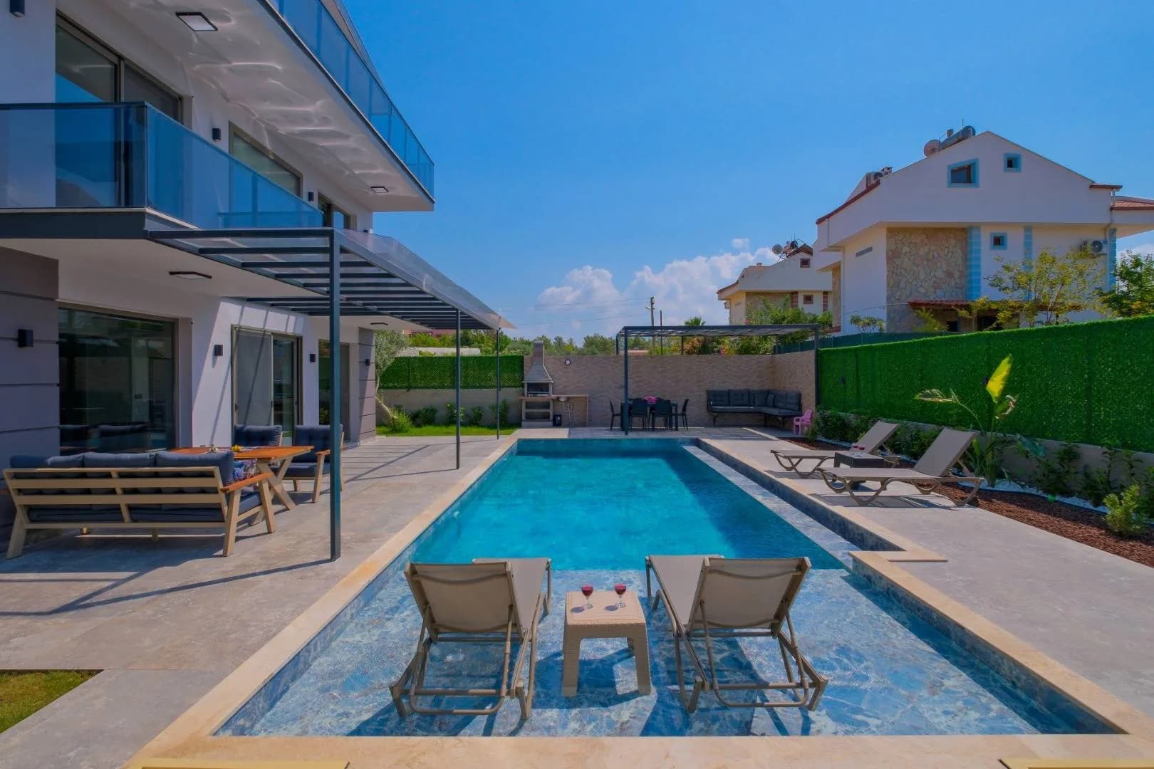 Fethiye Çiftlik'te Geniş Ailelere Uygun, Özel Havuzlu, Jakuzili Villa görsel 3