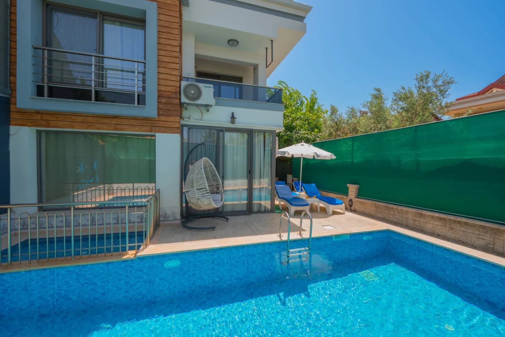 Muğla Fethiye'de Denize ve Merkeze Yakın, Özel Havuzlu, Jakuzili Villa görsel 1