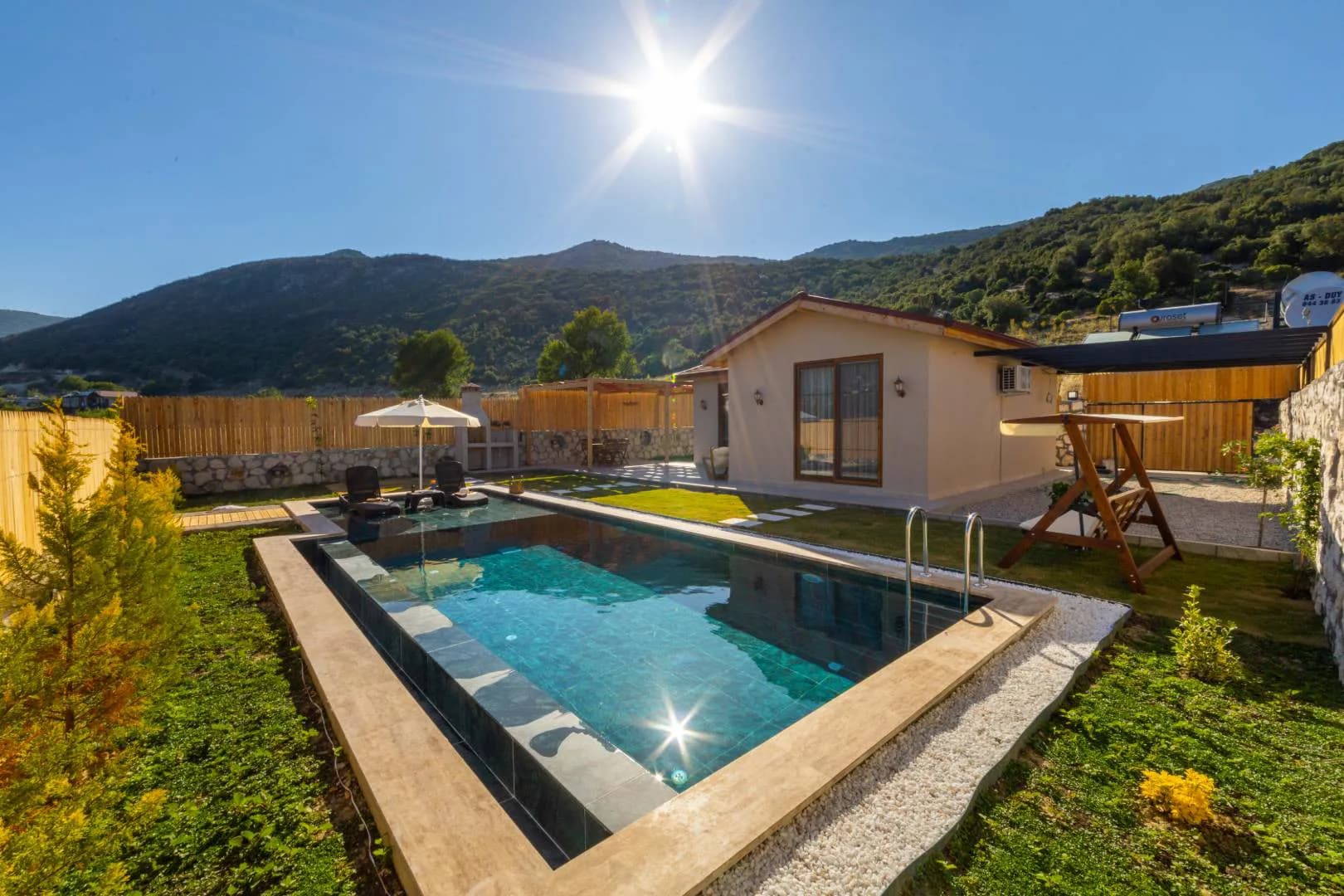 Kaş Sarıbelen'de Doğa İle Baş Başa, Özel Havuzlu, Jakuzili Villa görsel 1