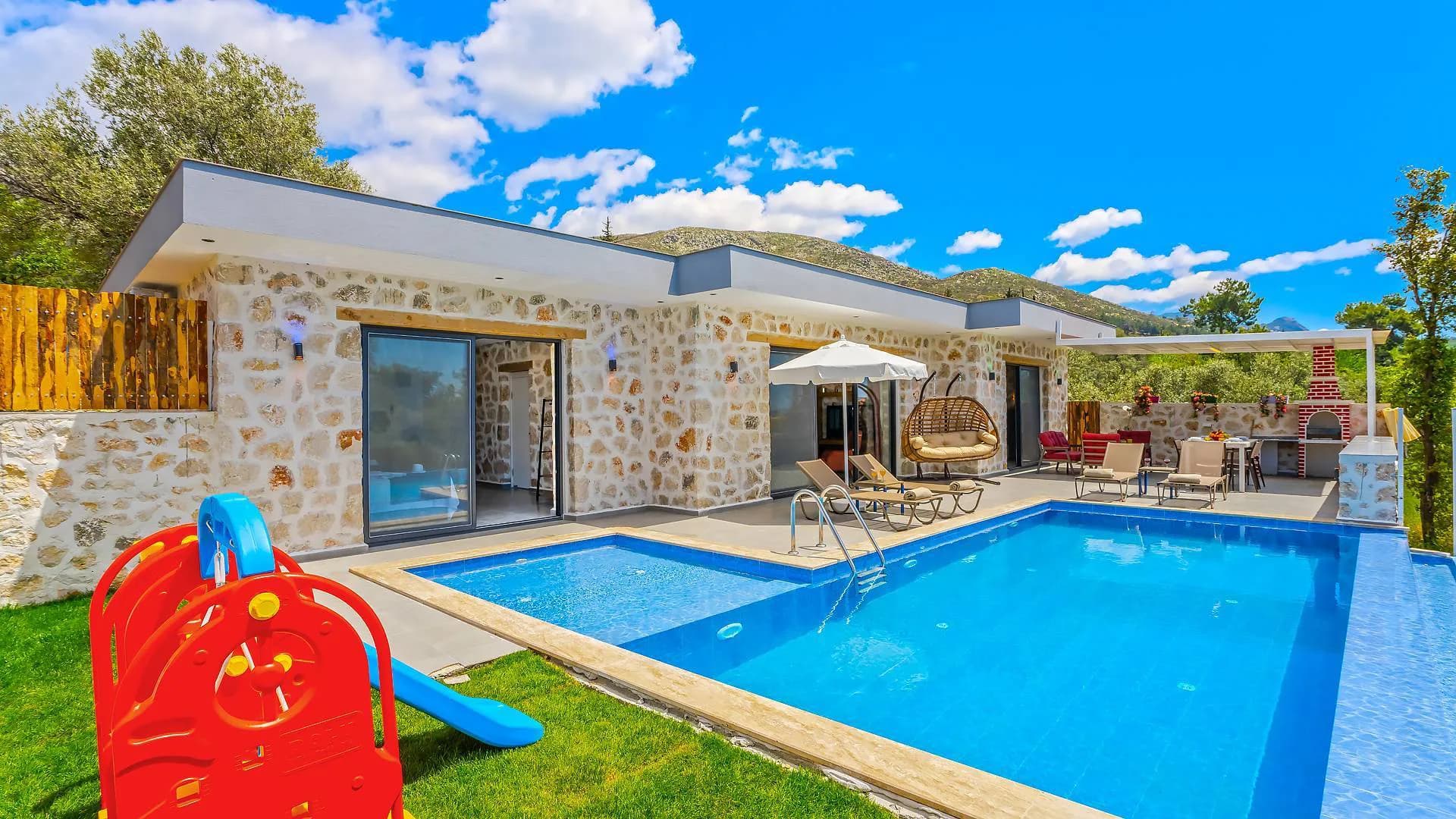 Kaş Üzümlü'de Çekirdek Ailelere Uygun, Özel Havuzlu, 2+1 Villa görsel 1