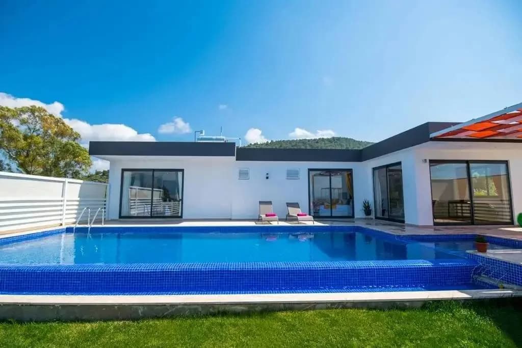 Kaş Patara'da Doğayla İç İçe, Açık ve Kapalı Havuzlu, Bahçeli Villa görsel 3