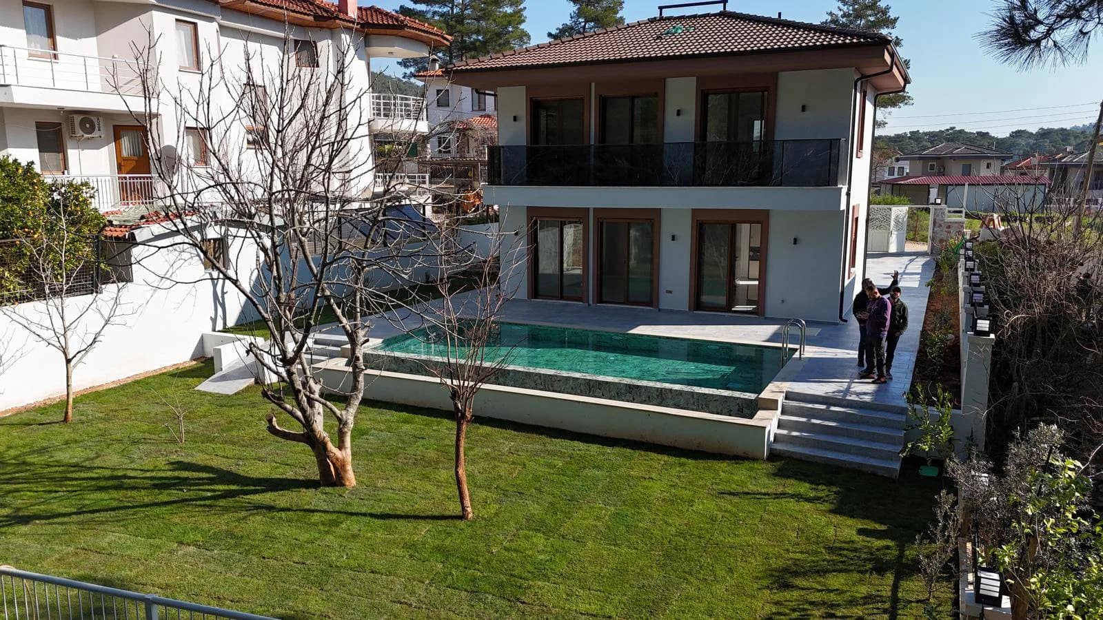 Marmaris Çetibeli'nde Yemyeşil Bahçeli, Özel Havuzlu, 6 Kişilik Villa görsel 1