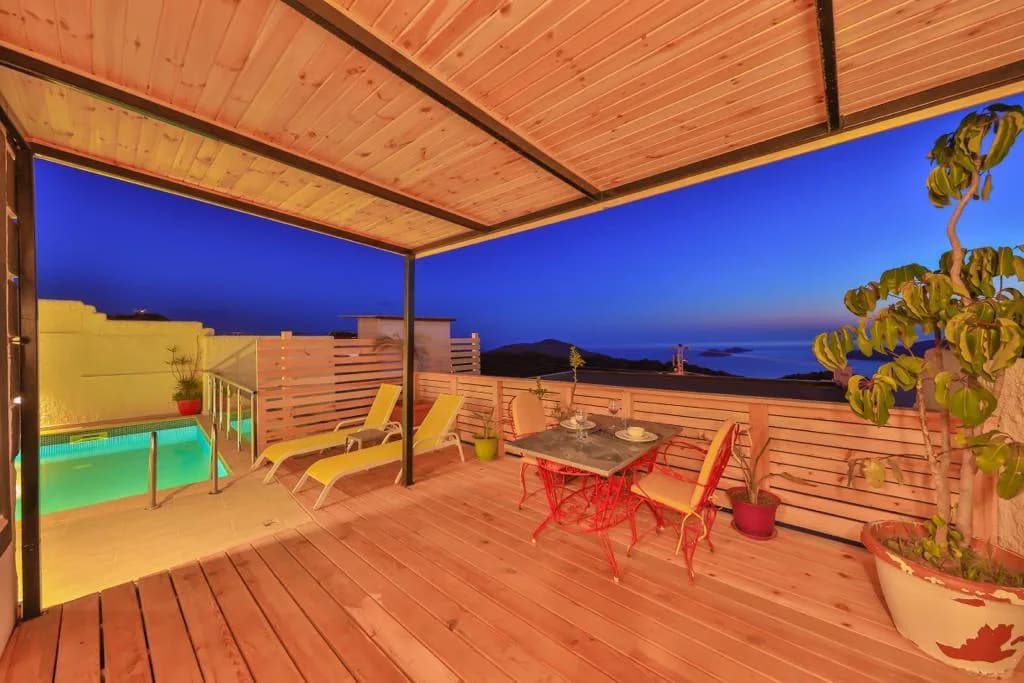 Kalkan Kördere'de Muhteşem Manzaralı, Özel Havuzlu, Jakuzili Villa görsel 1
