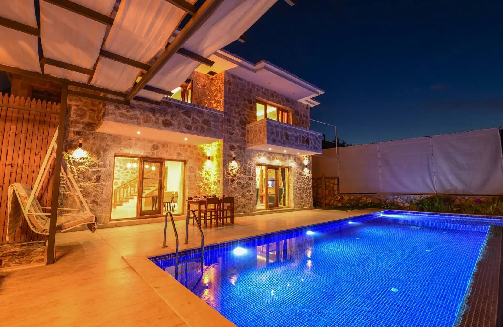 Kaş Gelemiş'te Otantik Tasarımlı, Özel Havuzlu, Jakuzili Villa görsel 2