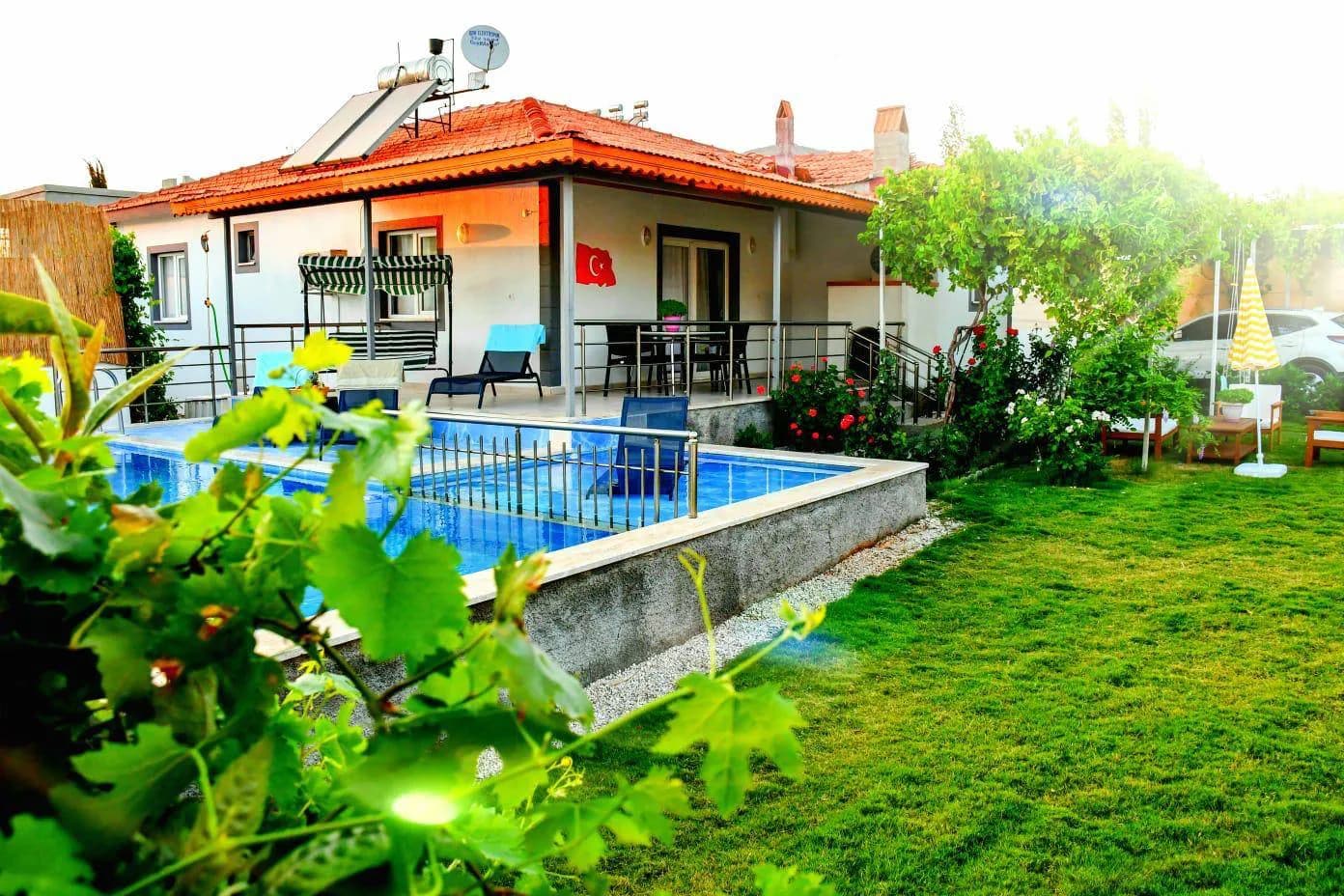 Fethiye Çamköy'de Geniş Bahçeli, Özel Havuzlu, 4 Kişilik Villa görsel 1