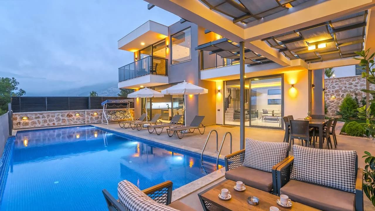 Kaş Kalkan'da Balayı Çiftlerine Uygun, Özel Havuzlu, Konforlu Villa görsel 1
