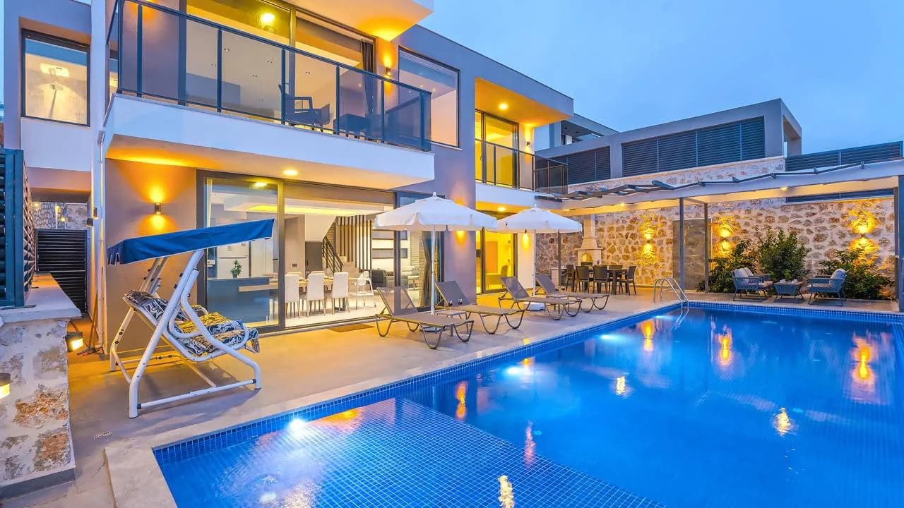 Kaş Kalkan'da Balayı Çiftlerine Uygun, Özel Havuzlu, Konforlu Villa görsel 2