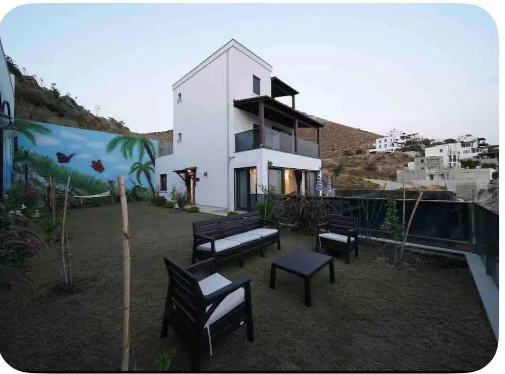 Bodrum Peksimet'te Enfes Deniz Manzaralı, Özel Havuzlu, Kiralık Villa görsel 1