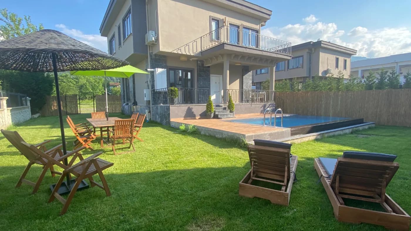 Sapanca Kırkpınar'da Geniş Bahçeli, Özel Havuzlu, Lüks Villa görsel 1