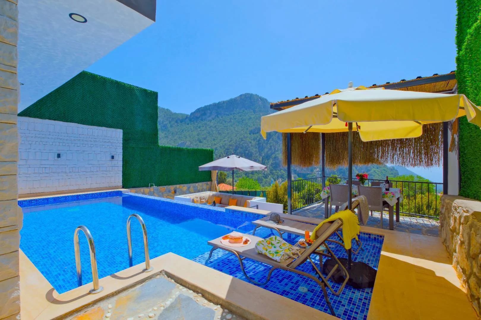 Fethiye Karaağaç'ta Deniz Manzaralı, Özel Havuzlu, Kiralık Villa görsel 2