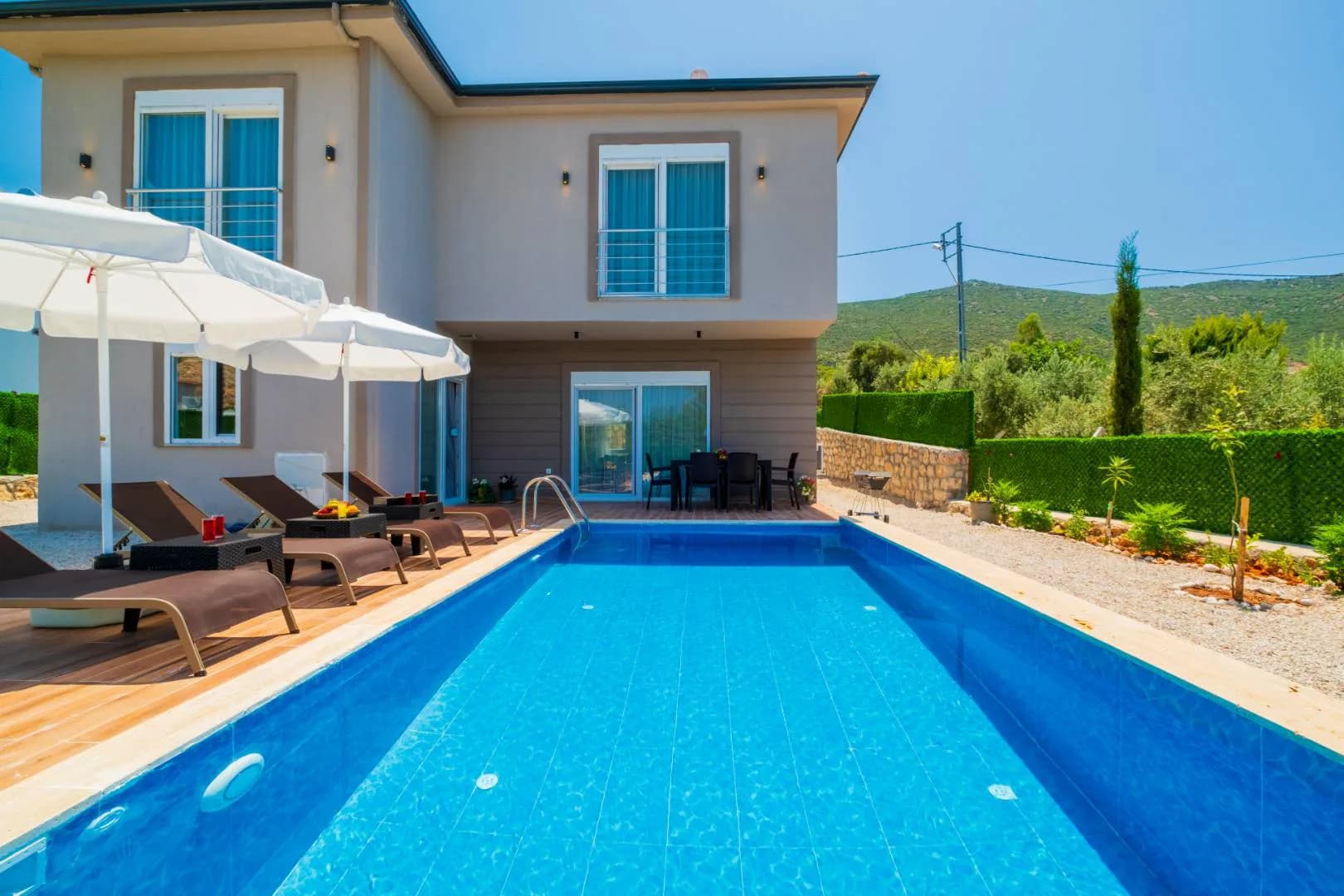 Kaş Yeşilköy'de Yeşillikler İçerisinde, Özel Havuzlu, Lüks Villa görsel 1