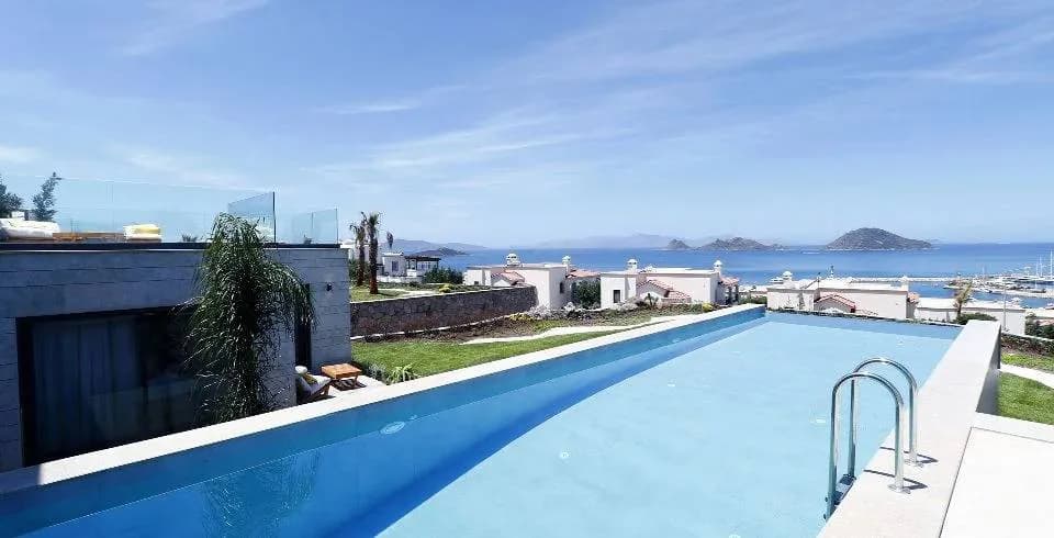 Bodrum Turgutreis'te Geniş Alanlara Sahip, Özel Havuzlu, Lüks Villa görsel 2