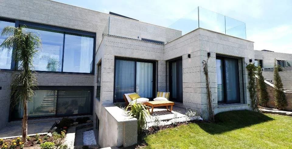 Bodrum Turgutreis'te Geniş Alanlara Sahip, Özel Havuzlu, Lüks Villa görsel 1