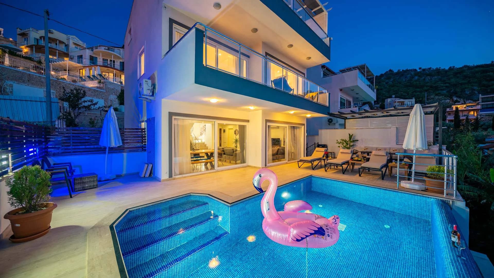 Kaş Kalkan'da Aile Gruplarına Uygun, Özel Havuzlu, Kiralık Villa görsel 1