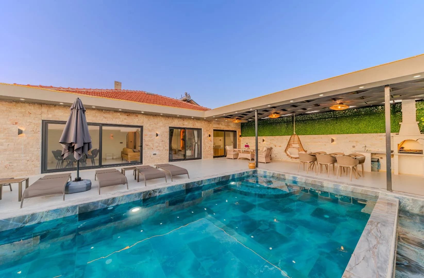 Kalkan Kınık'ta Sakin Konumda, Özel Havuzlu, Kiralık Villa görsel 2