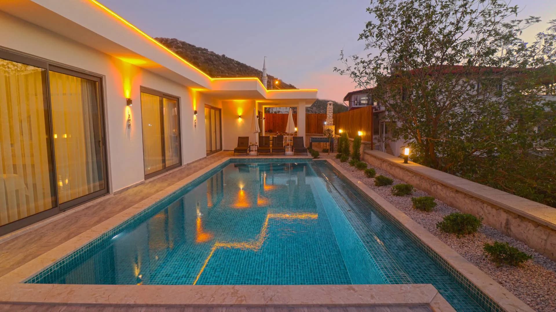 Kaş Bezirgan'da Yeşillikler İçerisinde, Özel Havuzlu, Konforlu Villa görsel 3