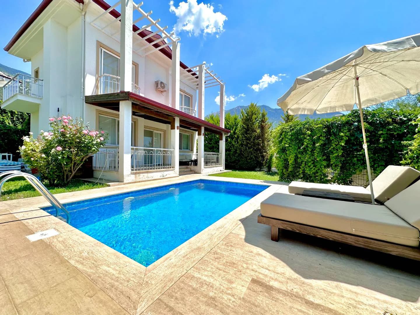 Fethiye Ölüdeniz'de Sakin Konumda, Özel Havuzlu, 4 Kişilik Villa görsel 1