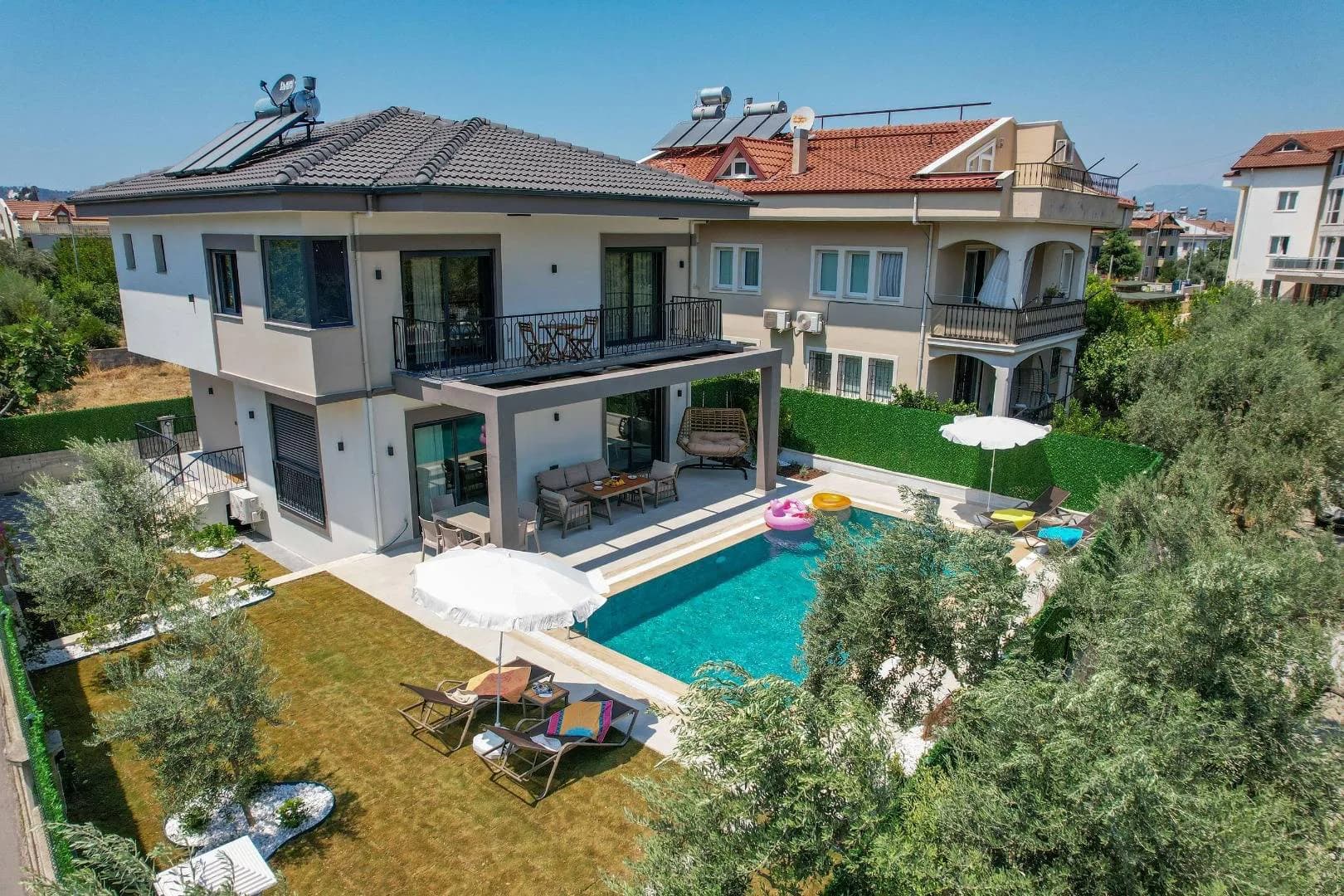 Fethiye Babataşı'nda Merkezi Konumda, Özel Havuzlu, Kiralık Villa görsel 2