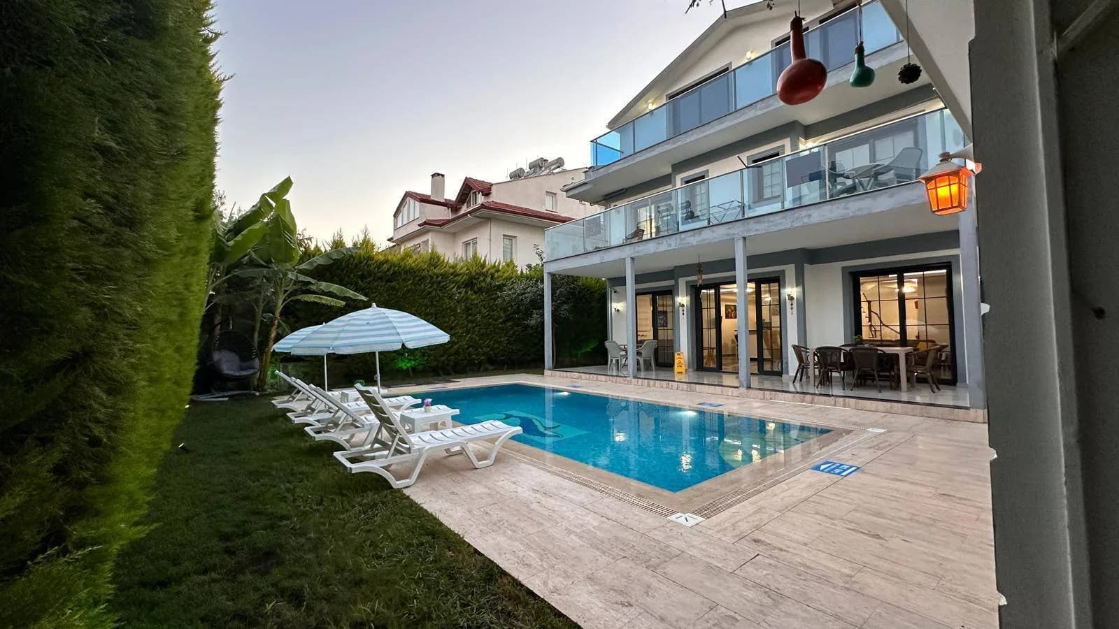 Muğla Fethiye'de Merkezi Konumda, Özel Havuzlu, Lüks Villa görsel 1