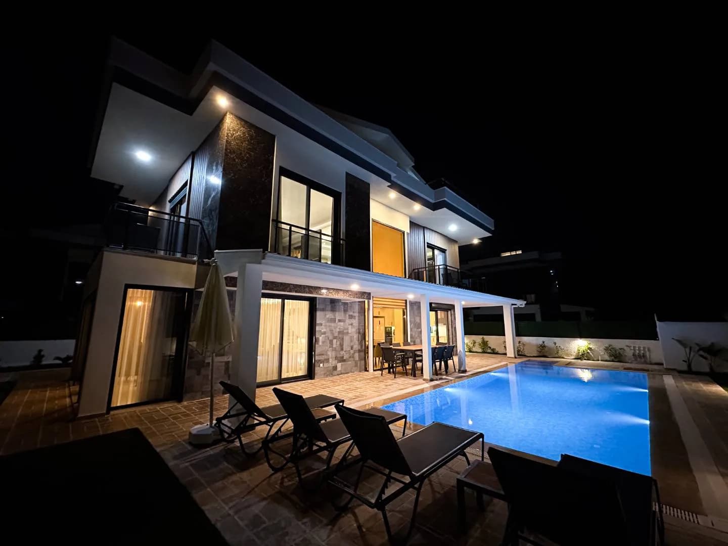 Fethiye Kargı'da Doğayla İç İçe, Bahçeli, Özel Havuzlu, Modern Villa görsel 1