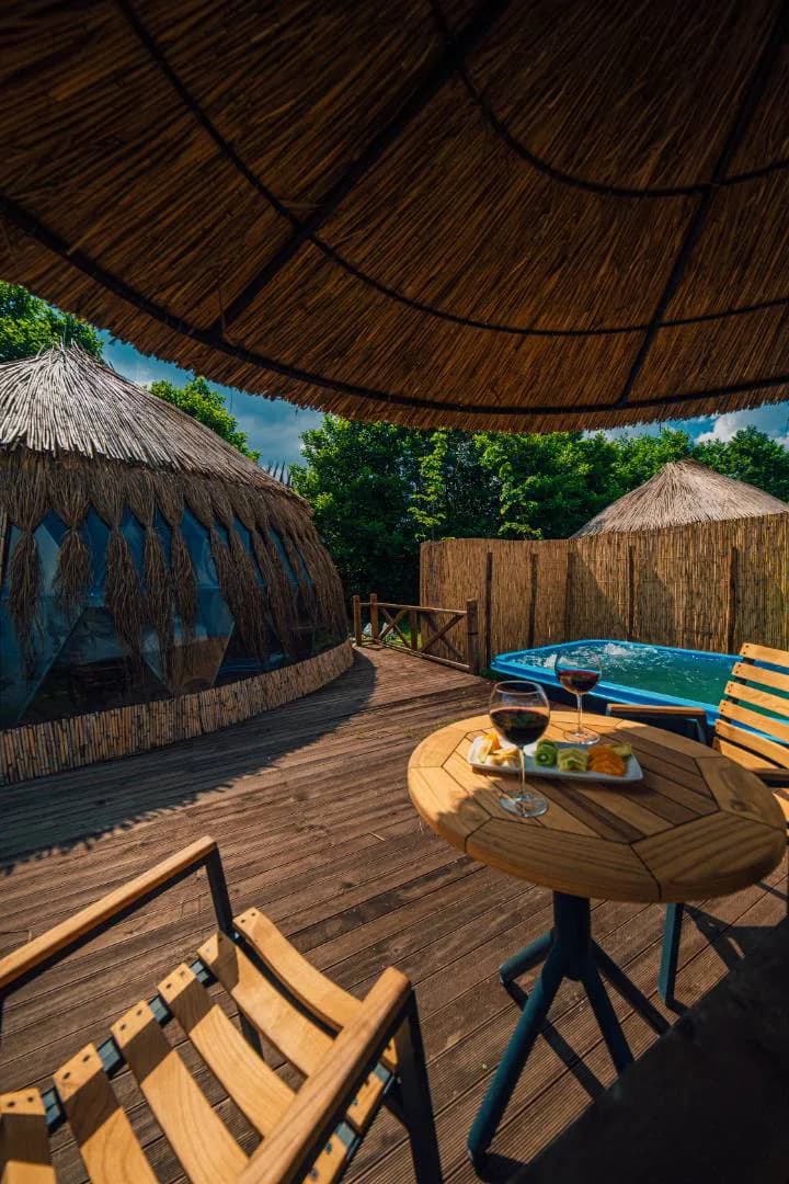 Sapanca Yanık'ta Doğanın Kucağında, Serinleme Havuzlu, Modern Glamping görsel 1