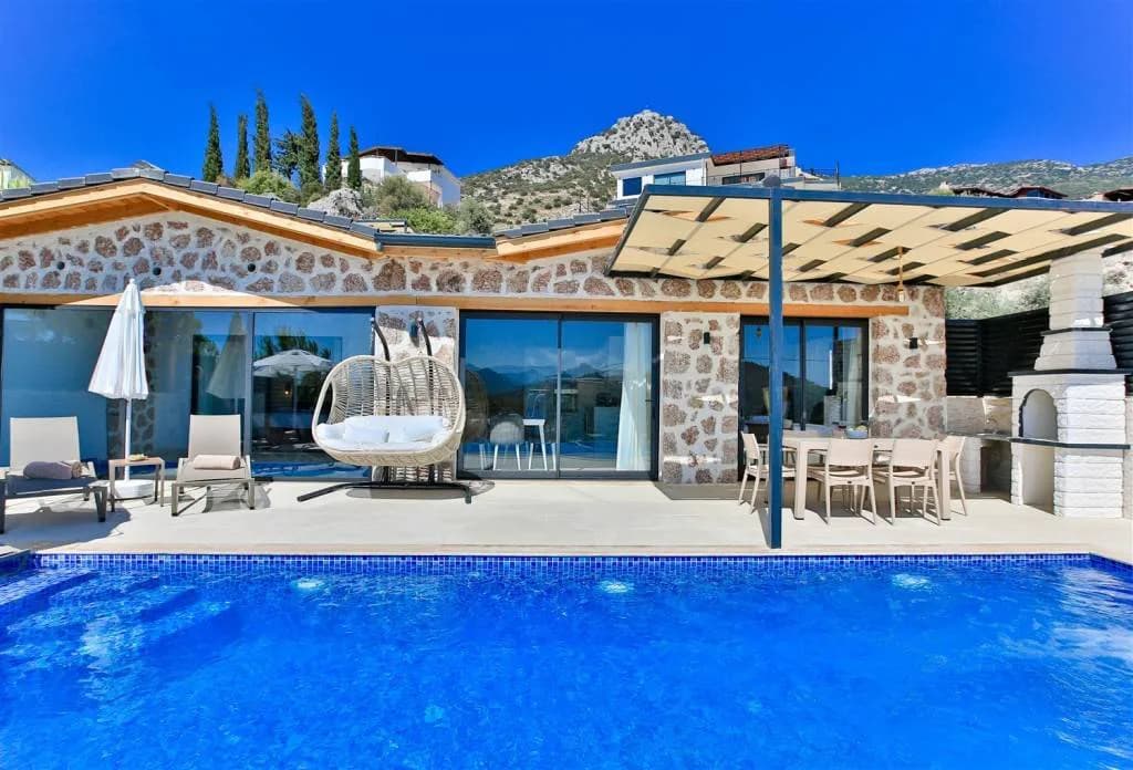 Kaş İslamlar'da Benzersiz Deniz Manzaralı, Özel Havuzlu, Kiralık Villa görsel 1