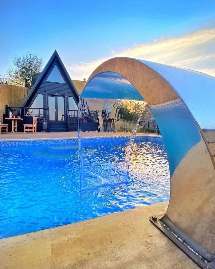 Sapanca Kuruçeşme'de Doğa İçerisinde, Isıtmalı Havuzlu, Kiralık Bungalov görsel 3