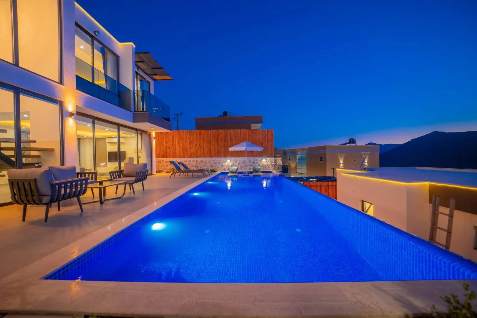 Kaş Kalkan'da Eşsiz Doğa Manzaralı, Özel Havuzlu, Lüks Villa görsel 1