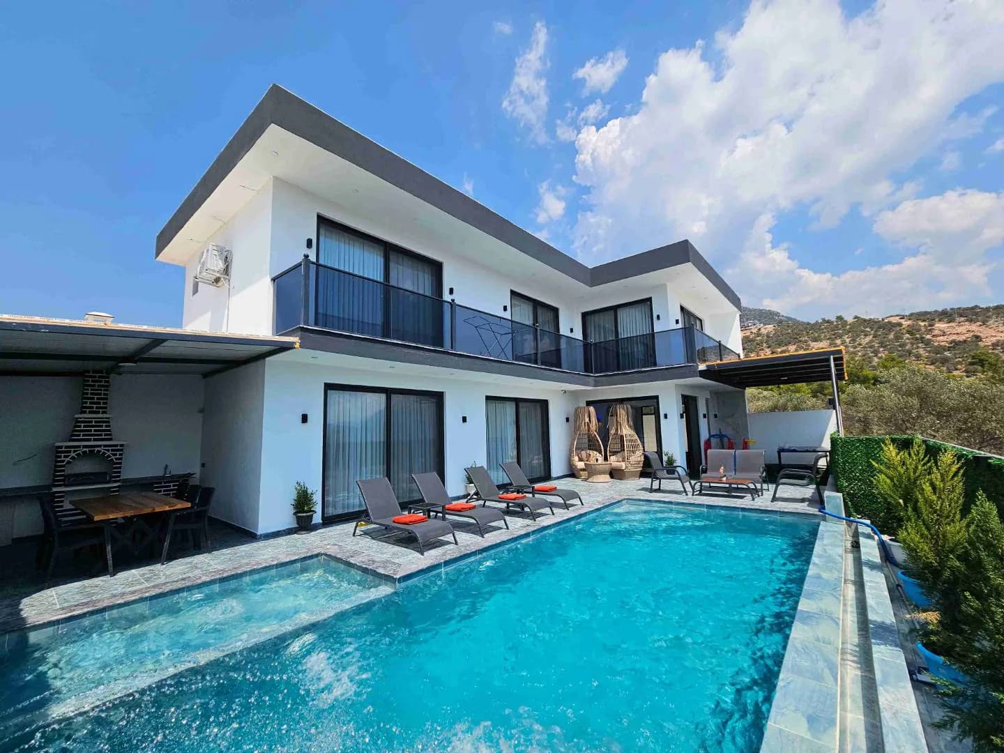 Kaş Çavdır'da Balayı Çiftlerine Uygun, Isıtmalı Havuzlu, Kiralık Villa görsel 1