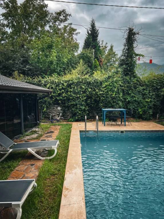 Sapanca Yanık'ta Yemyeşil Bahçeli, Özel Havuzlu, 2+1 Kiralık Villa görsel 1