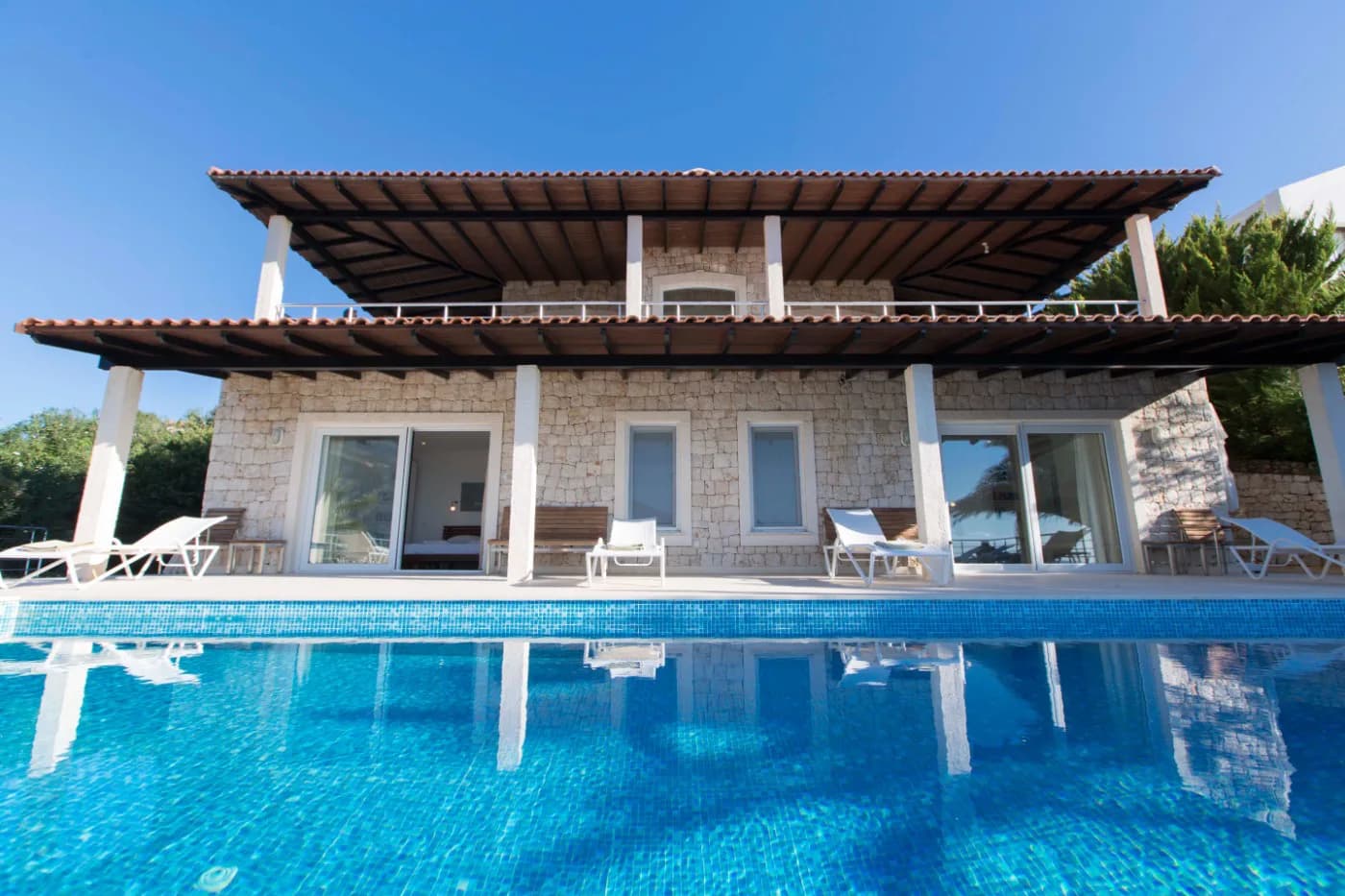 Kaş Andifli'de Özel Platformlu, Özel Havuzlu, Kiralık Taş Villa görsel 1